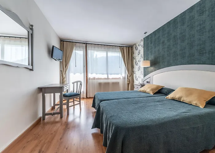 De Montana El Mirador * Broto