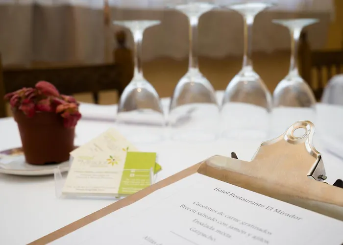 De Montana El Mirador Hotell Broto