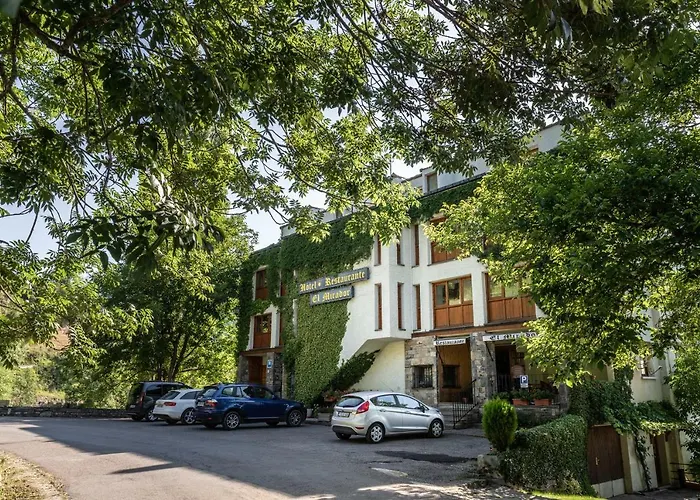 De Montana El Mirador Hotel *